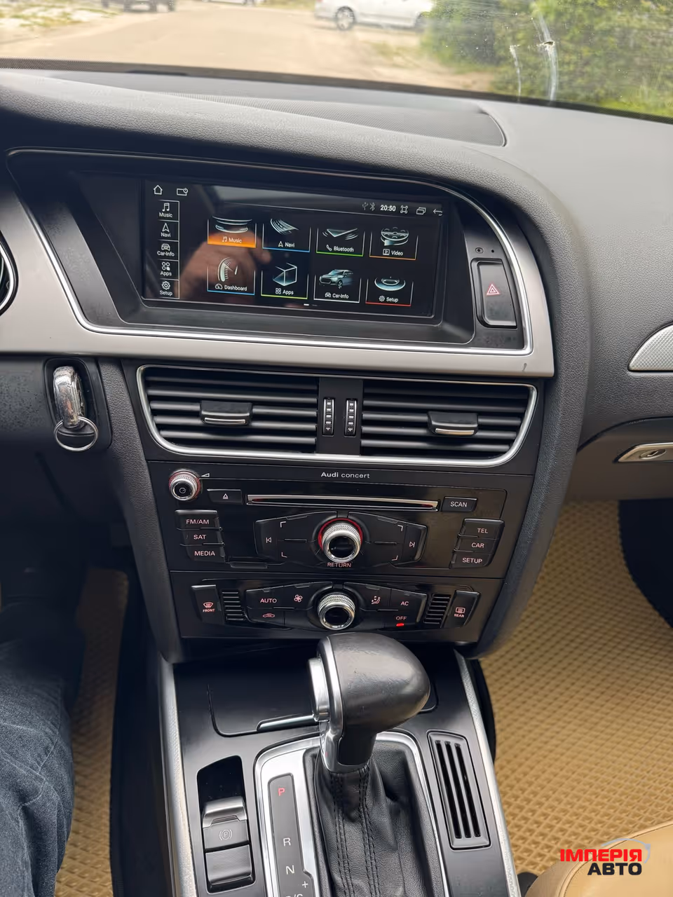 Audi A4 - фото 10