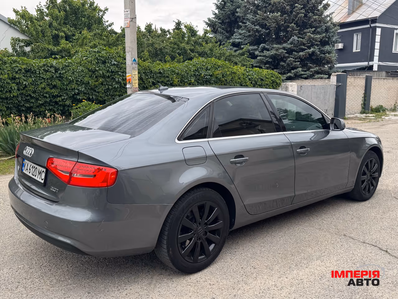 Audi A4 - фото 4