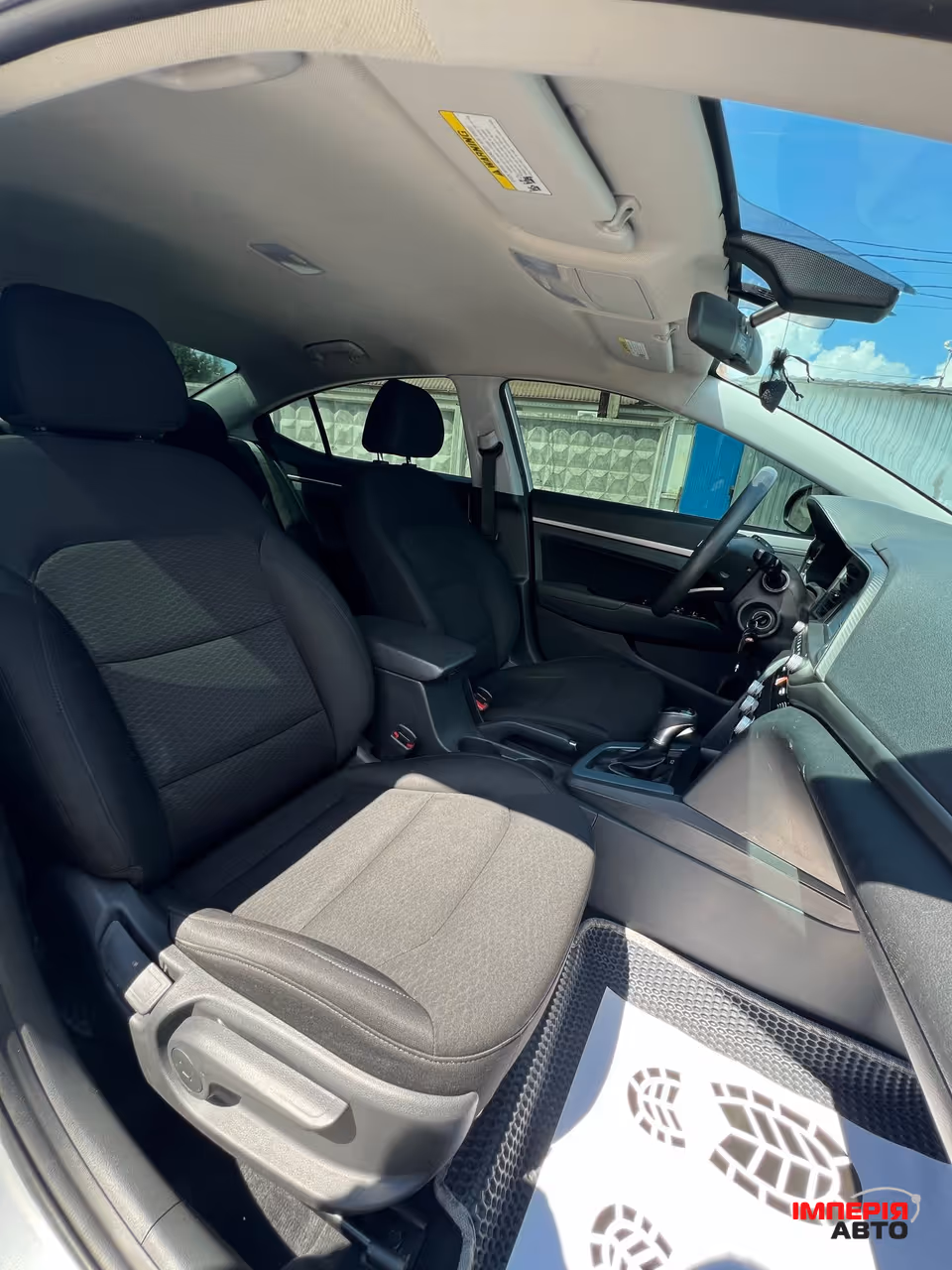 Hyundai Elantra - фото 30