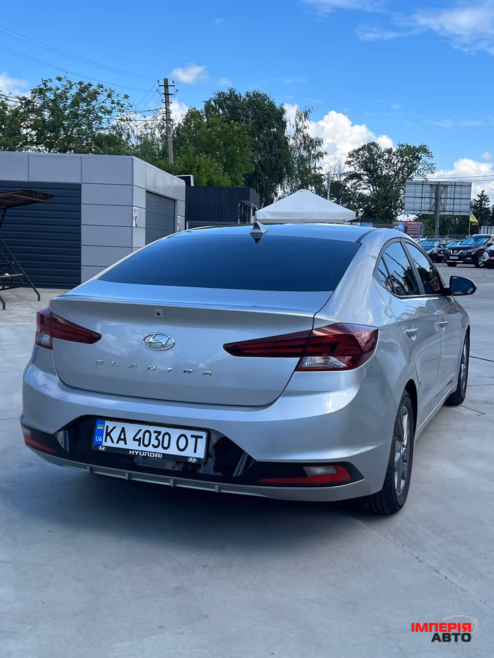 Hyundai Elantra - фото 16