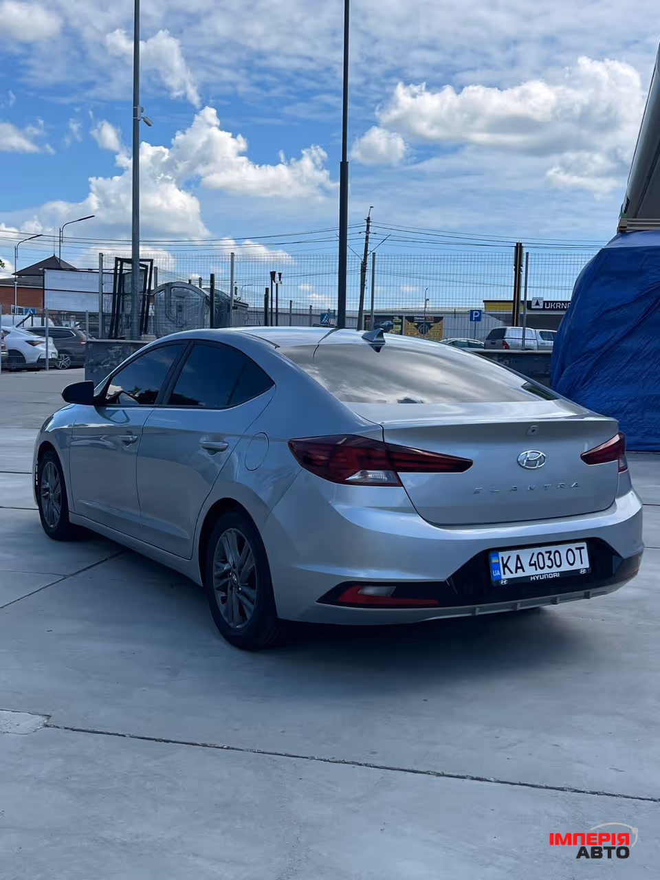Hyundai Elantra - фото 19