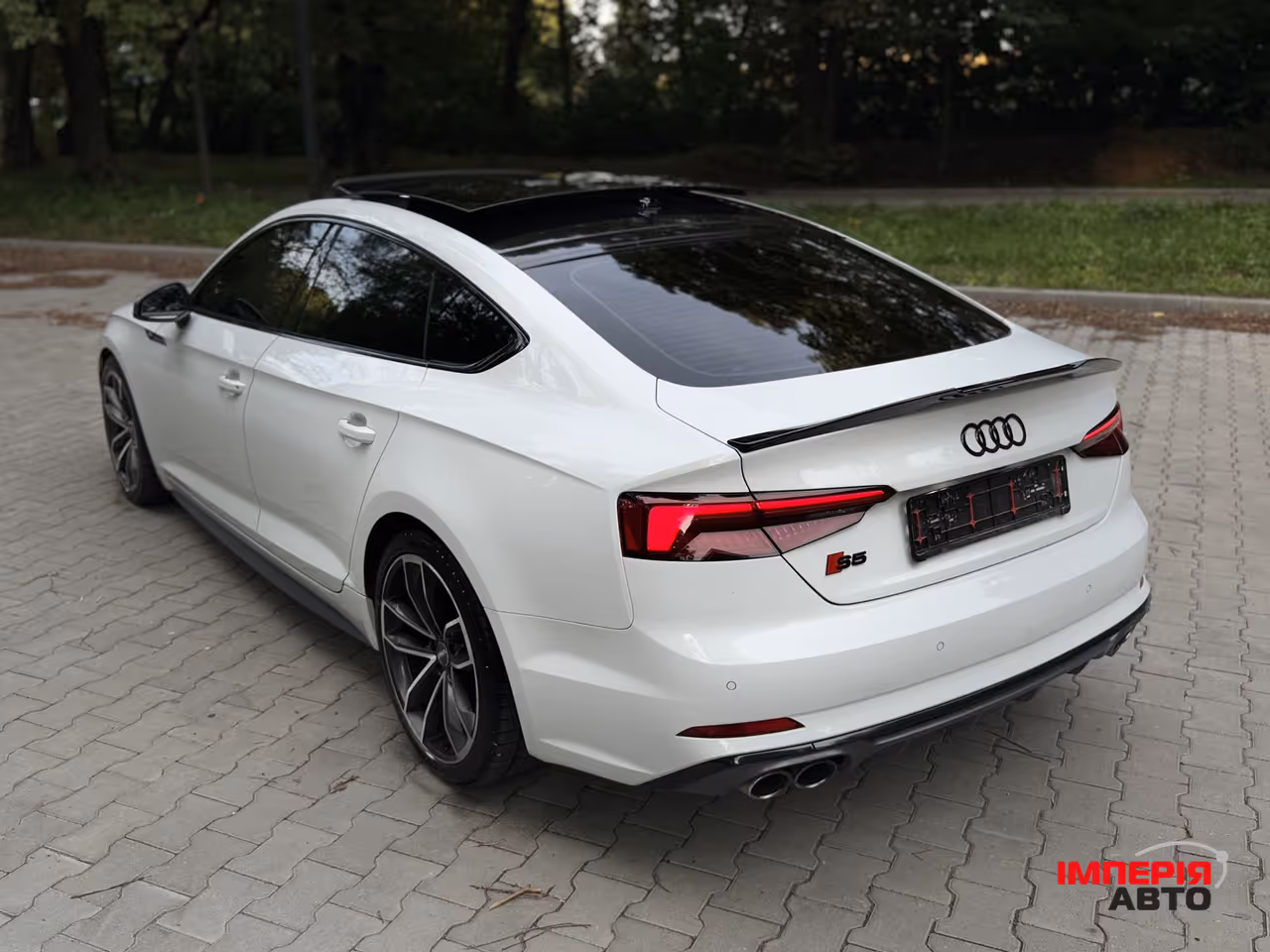 Audi S5 - фото 6