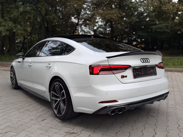 Audi S5 - фото 5