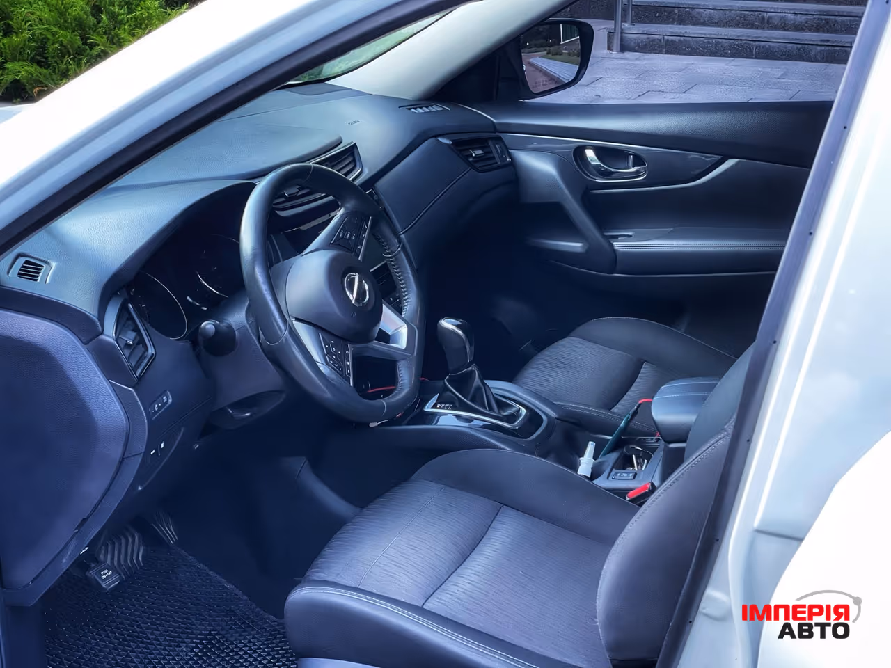 Nissan Rogue - фото 2