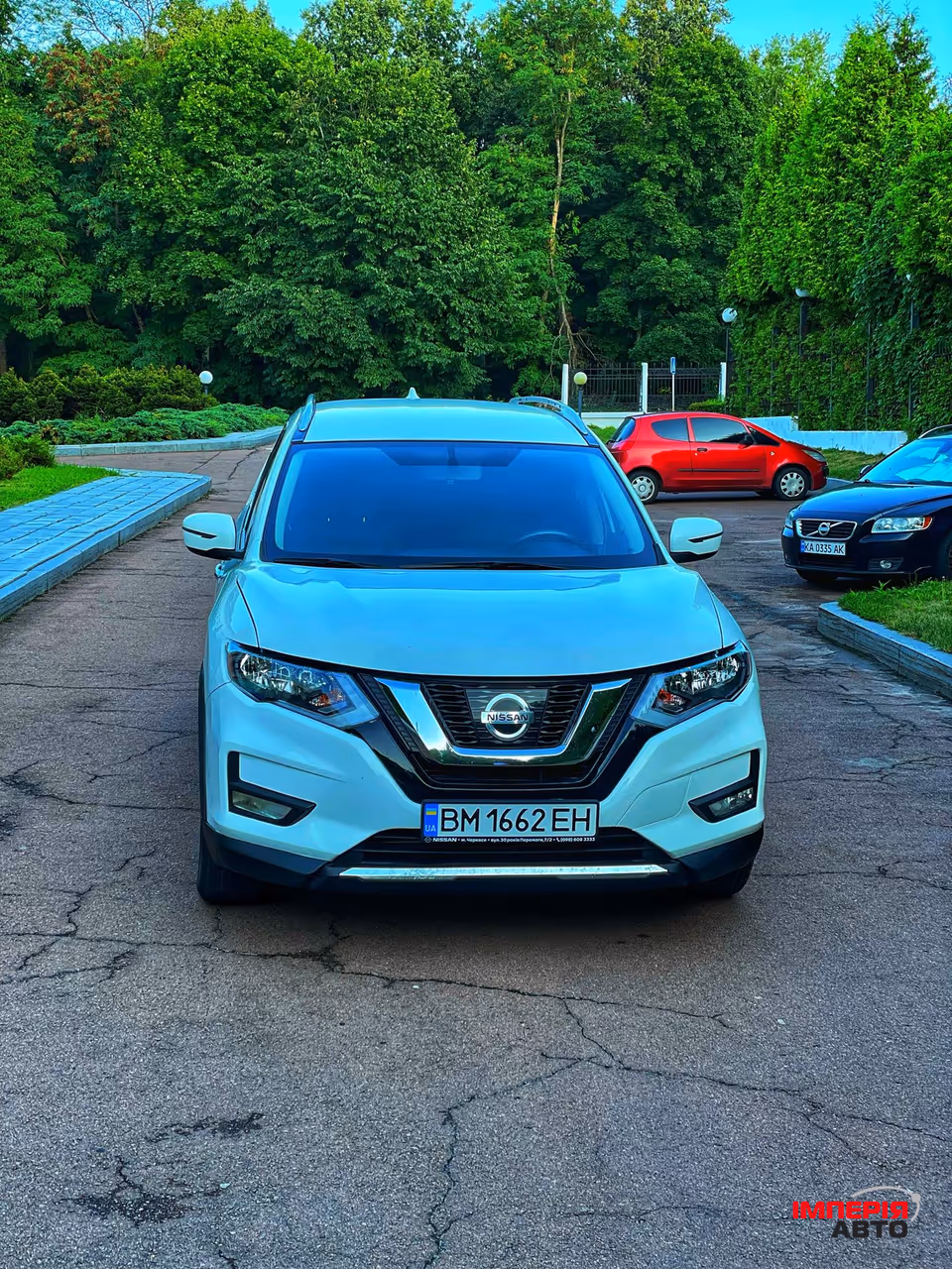 Nissan Rogue - фото 1