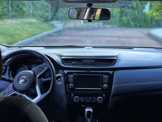 Nissan Rogue - фото 3