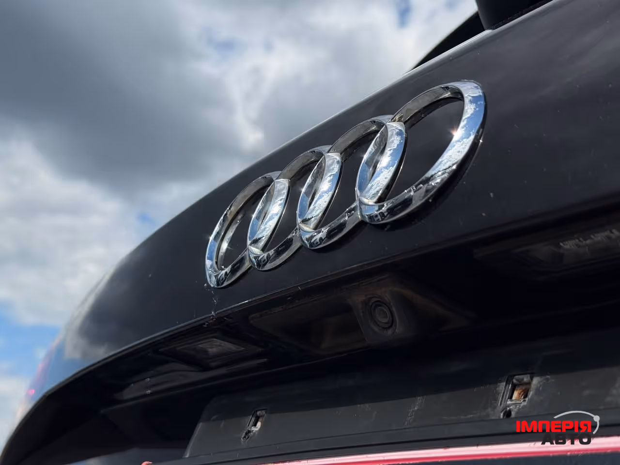 Audi Q5 - фото 11