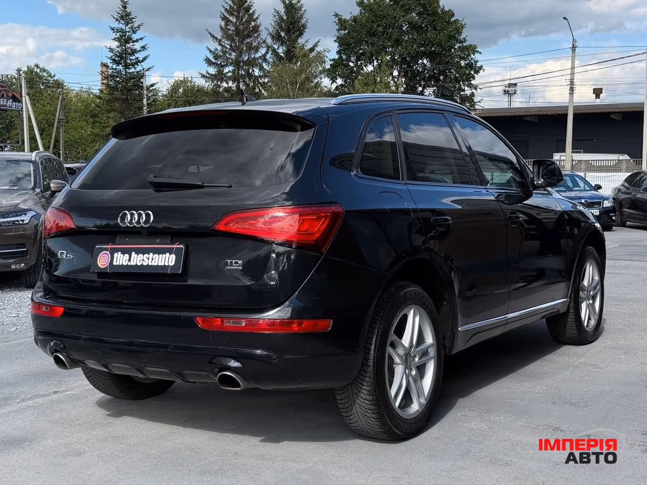 Audi Q5 - фото 12