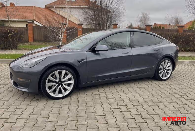 Tesla Model 3 - фото 5