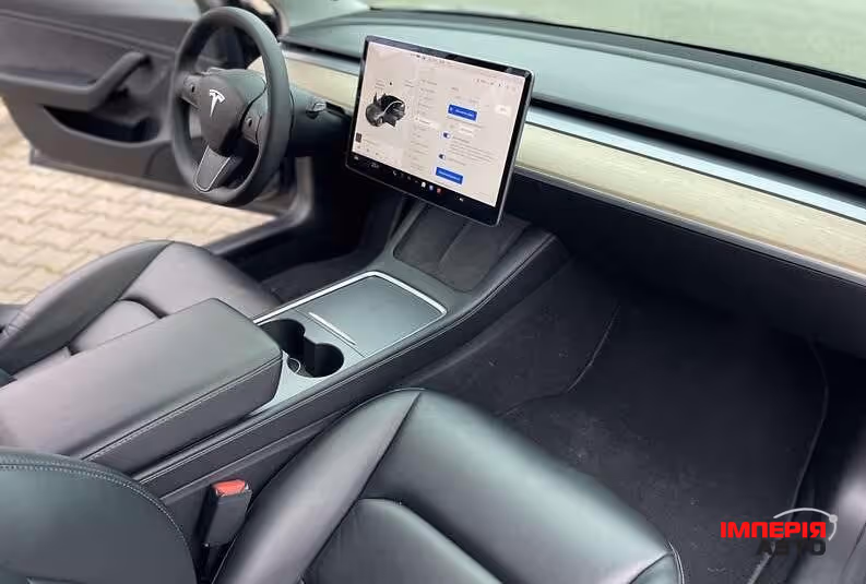 Tesla Model 3 - фото 11