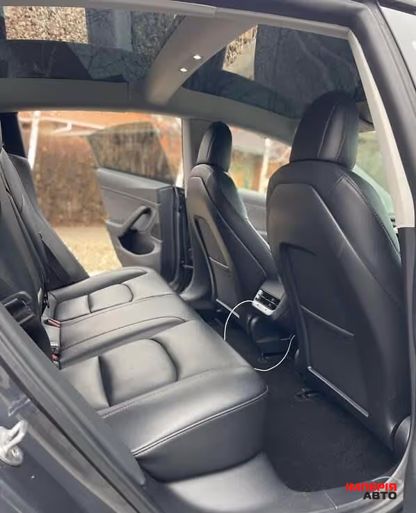 Tesla Model 3 - фото 15