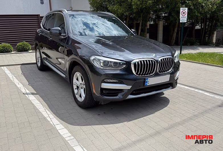 BMW X3 - фото 1