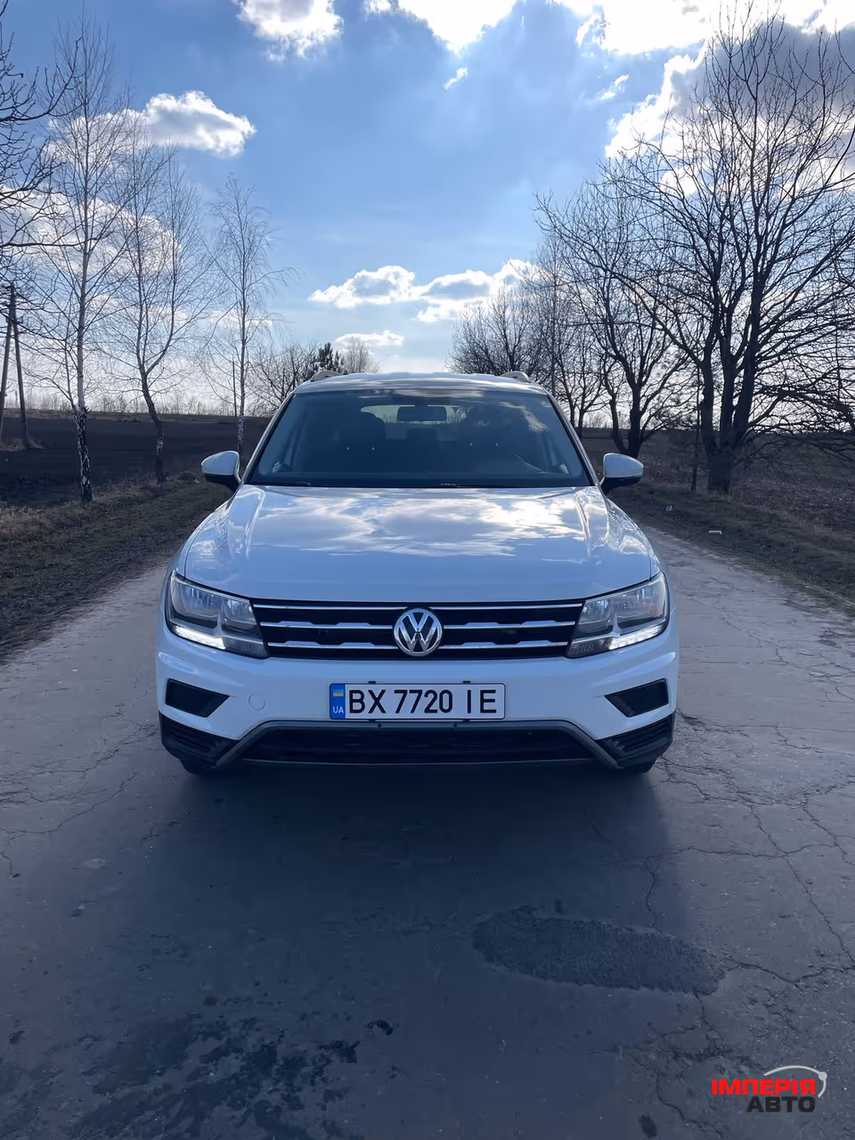 Volkswagen Tiguan - фото 2