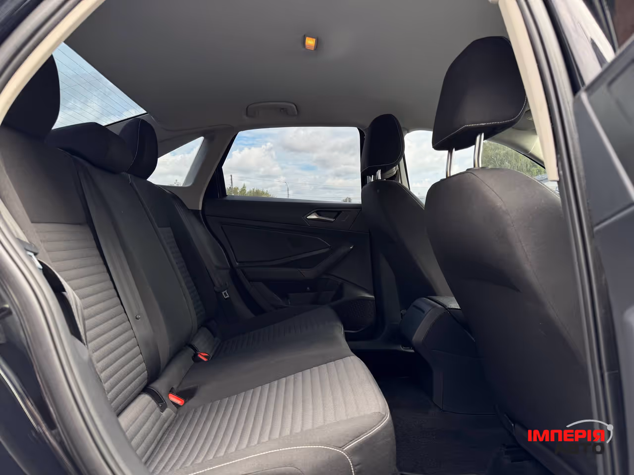 Volkswagen Jetta - фото 54