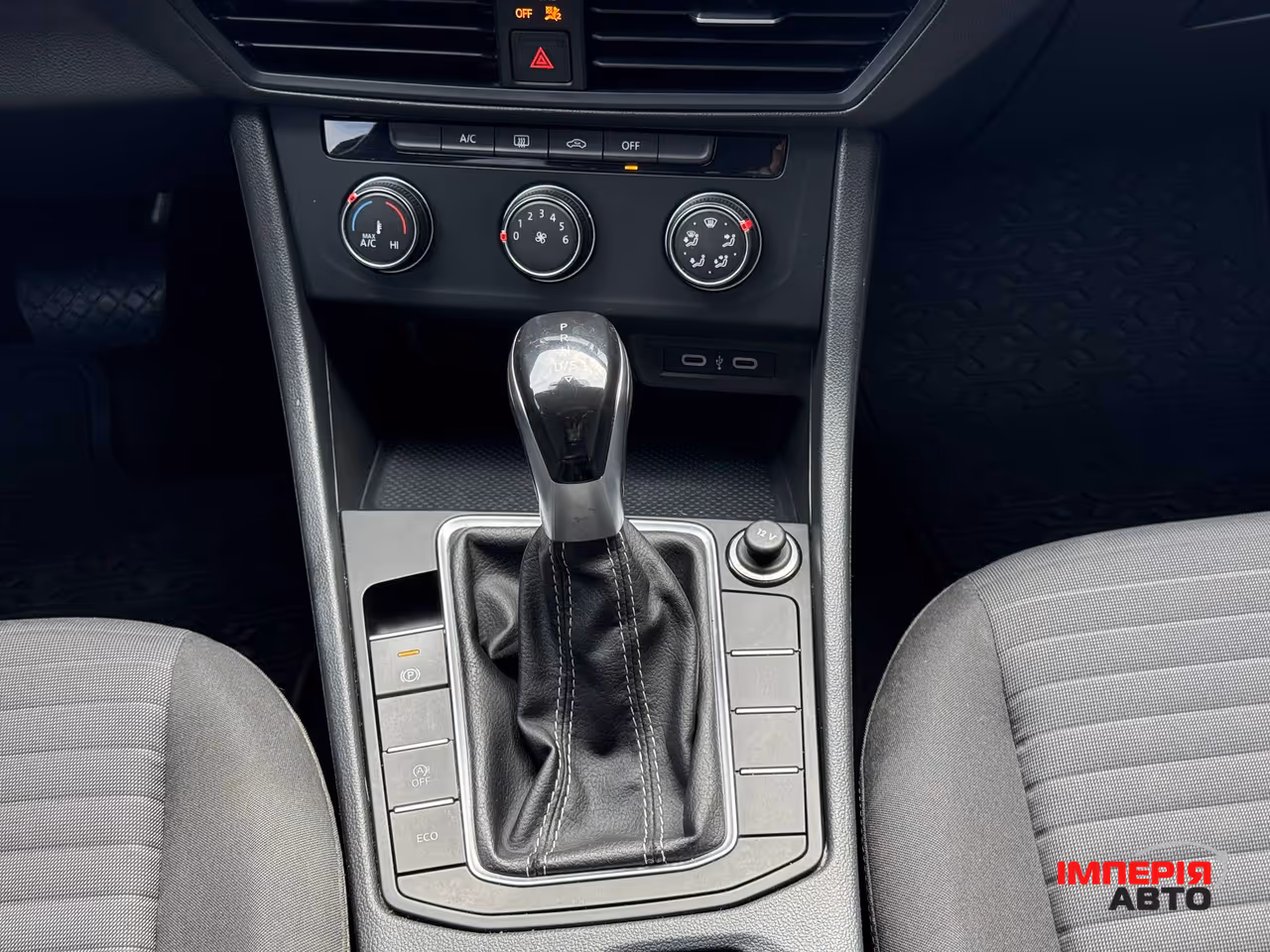 Volkswagen Jetta - фото 58
