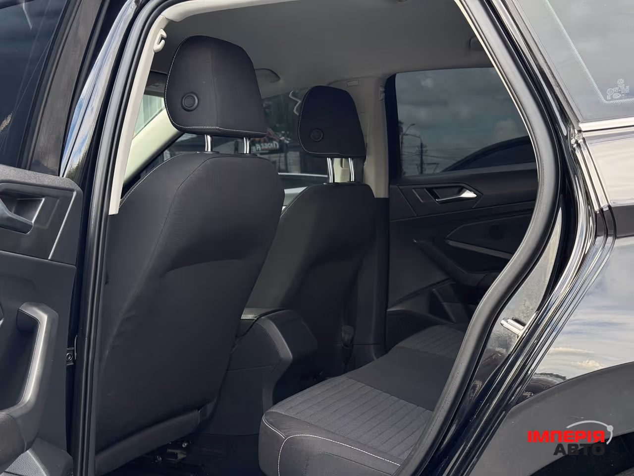 Volkswagen Jetta - фото 48