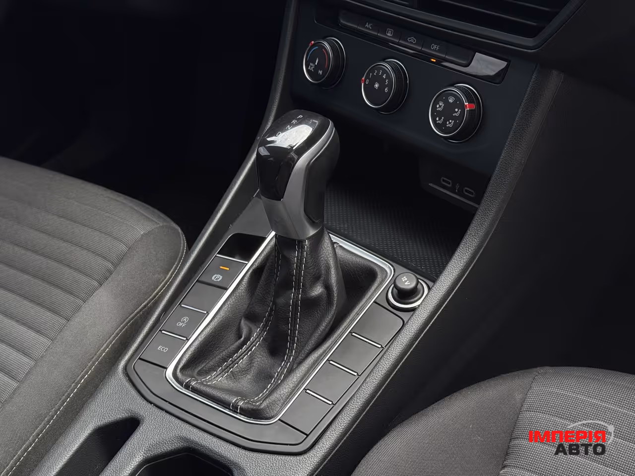 Volkswagen Jetta - фото 70