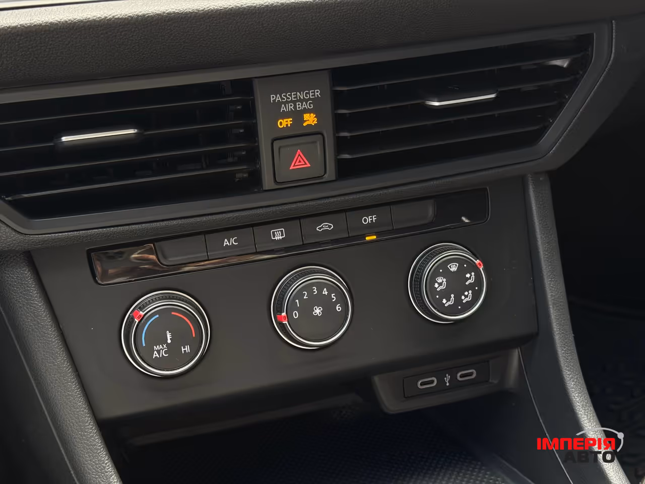 Volkswagen Jetta - фото 43
