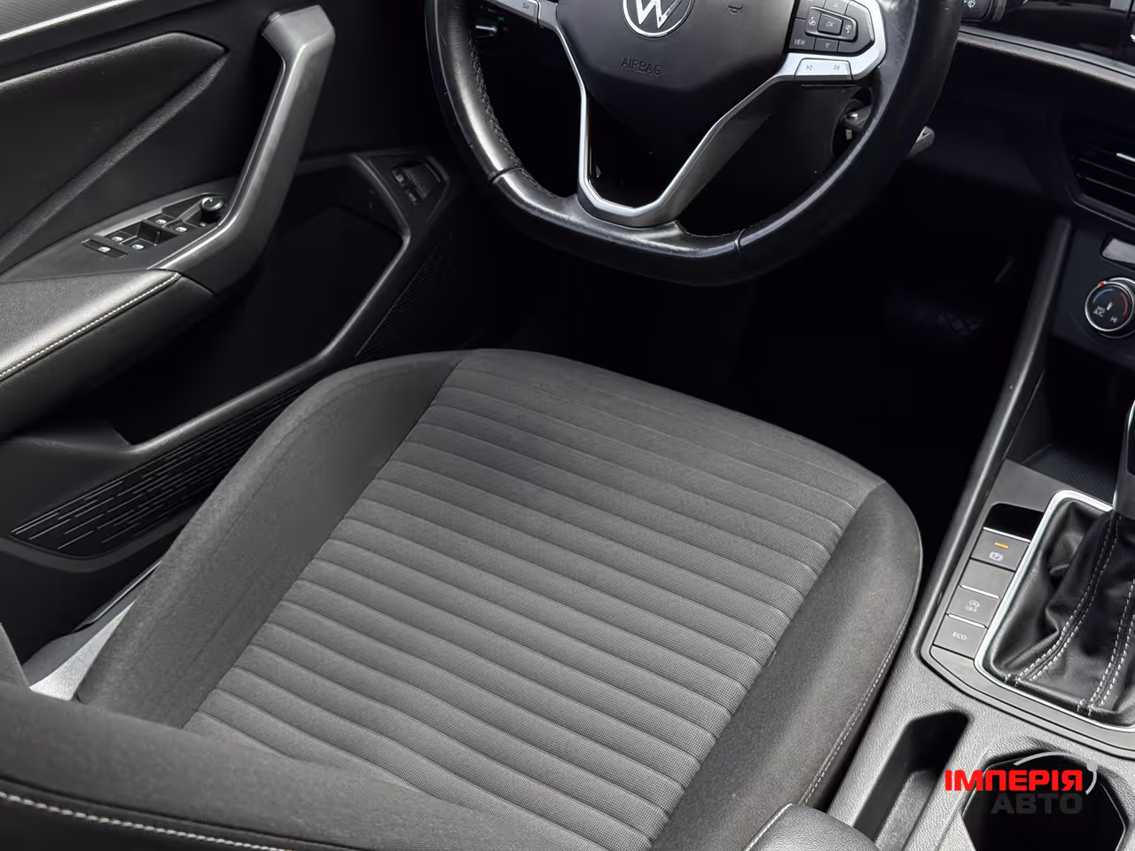 Volkswagen Jetta - фото 61