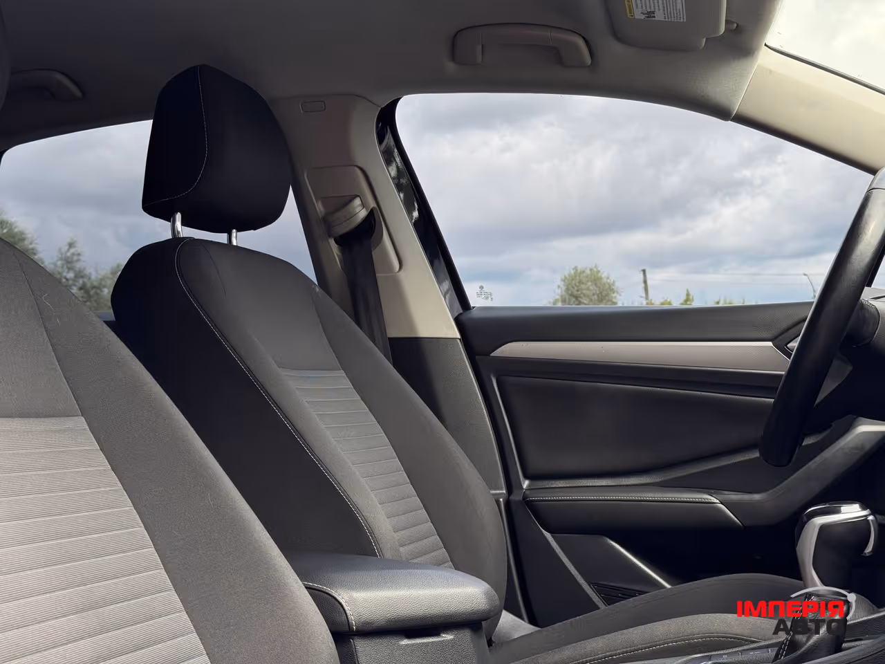 Volkswagen Jetta - фото 68