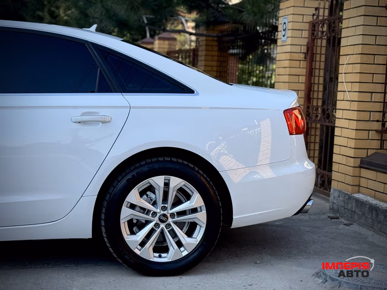 Audi A6 - фото 4