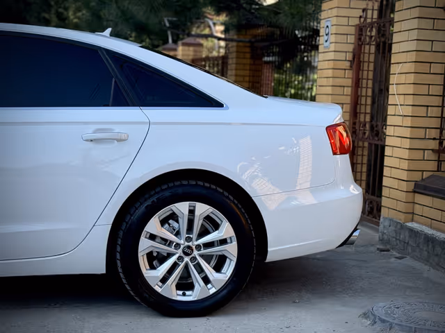 Audi A6 - фото 4