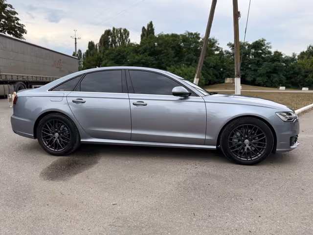 Audi A6 - фото 2