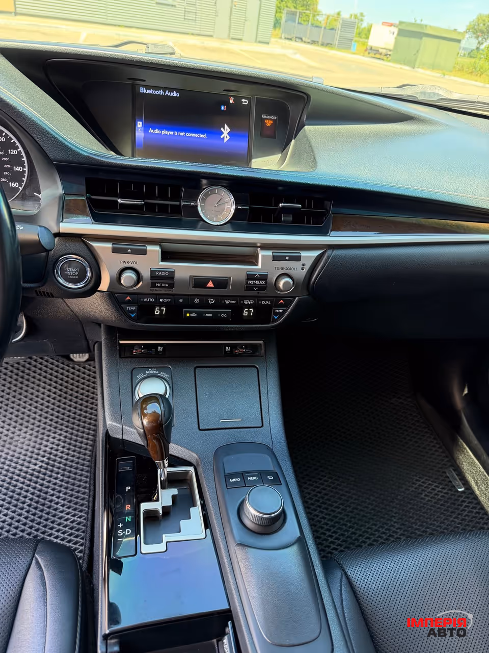 Lexus ES - фото 13