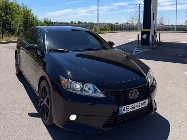 Lexus ES - фото 4
