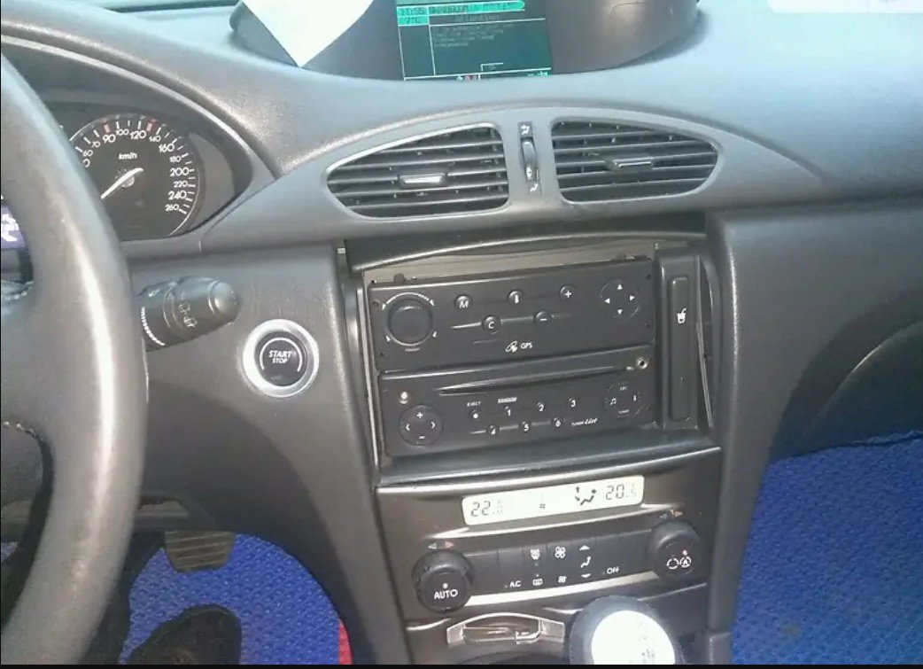 Renault Laguna - фото 1