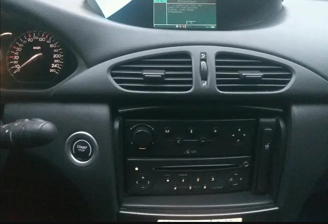 Renault Laguna - фото 11