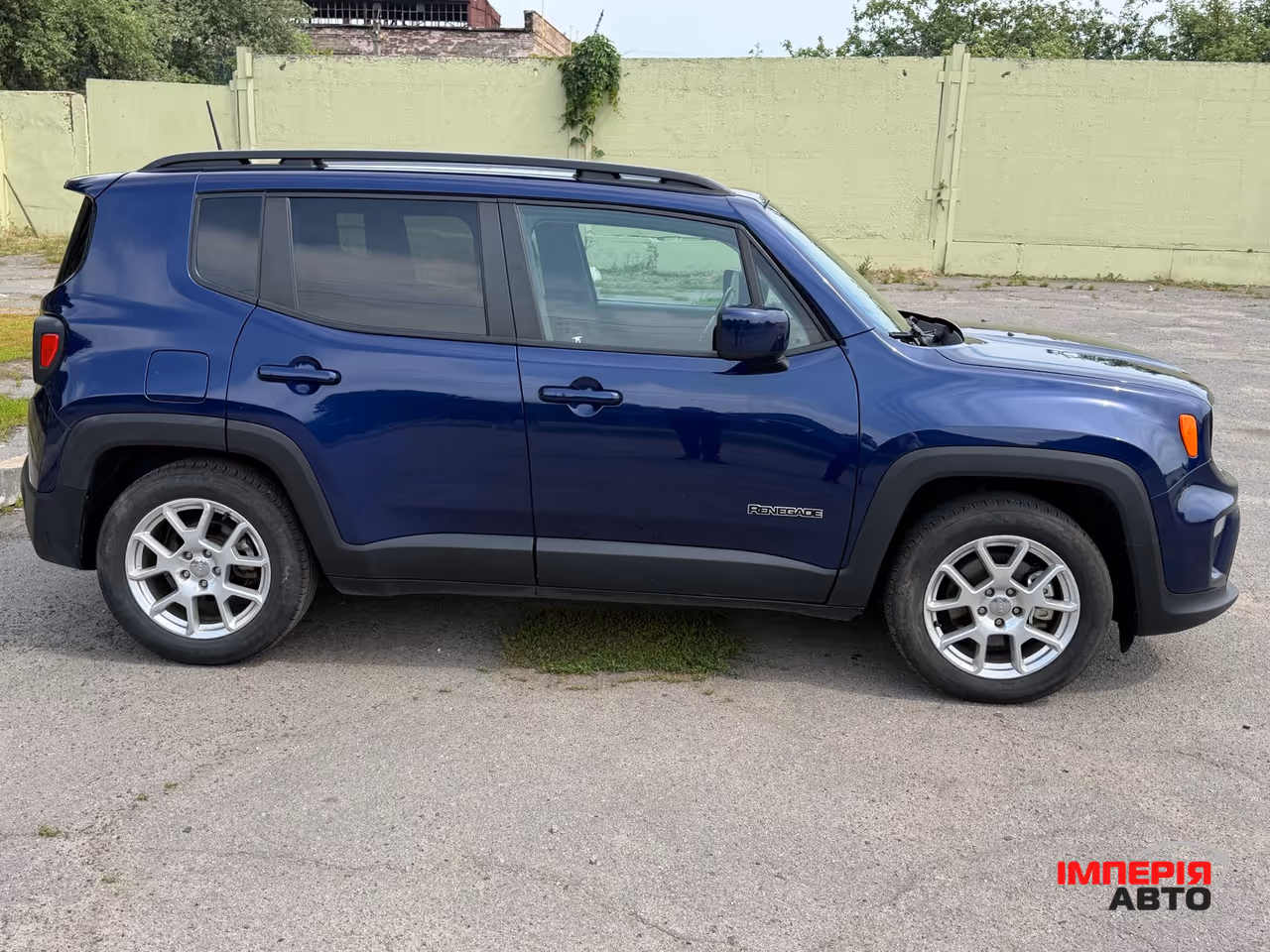 Jeep Renegade - фото 3