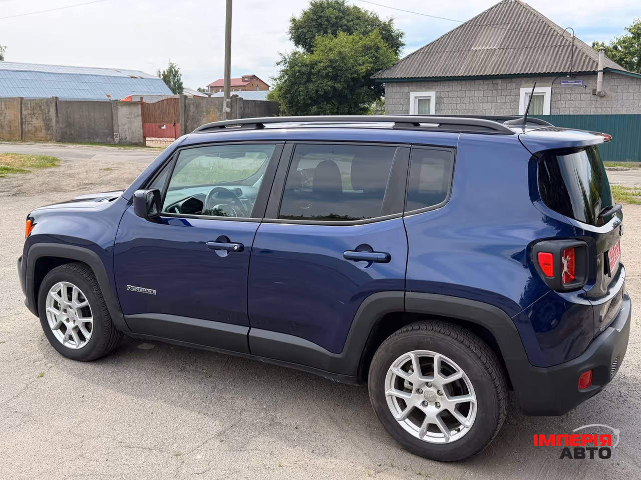 Jeep Renegade - фото 6