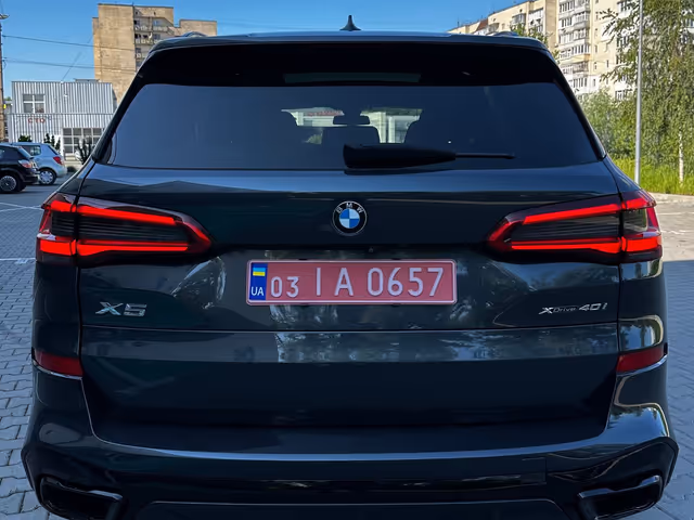 BMW X5 - фото 3