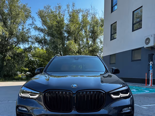 BMW X5 - фото 5