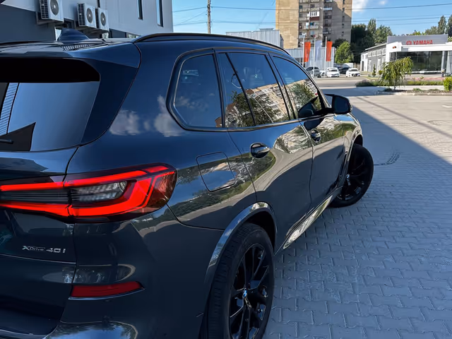 BMW X5 - фото 4
