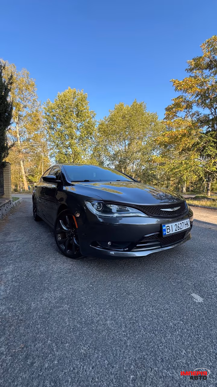 Chrysler 200 - фото 1