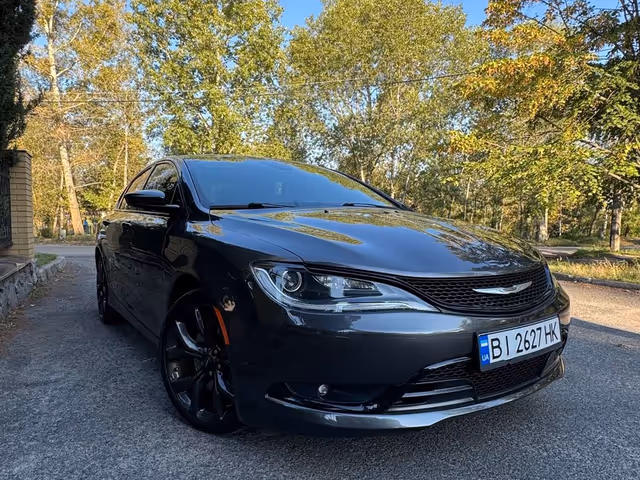 Chrysler 200 - фото 1