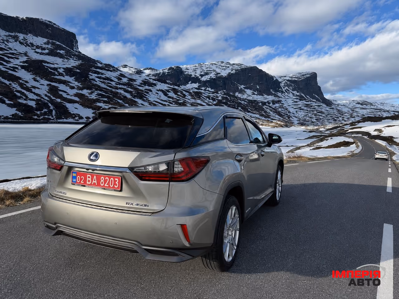 Lexus RX - фото 3