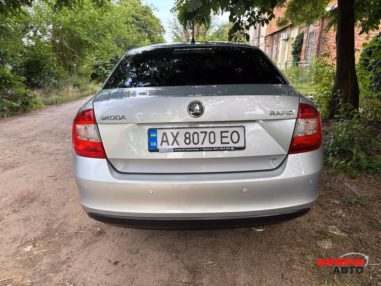 Skoda Rapid - фото 12