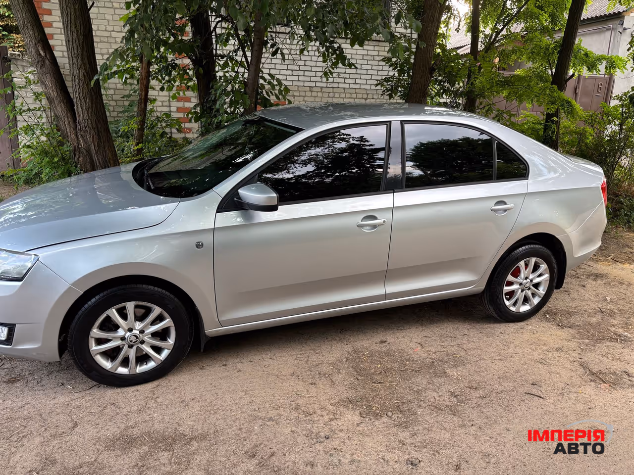 Skoda Rapid - фото 3