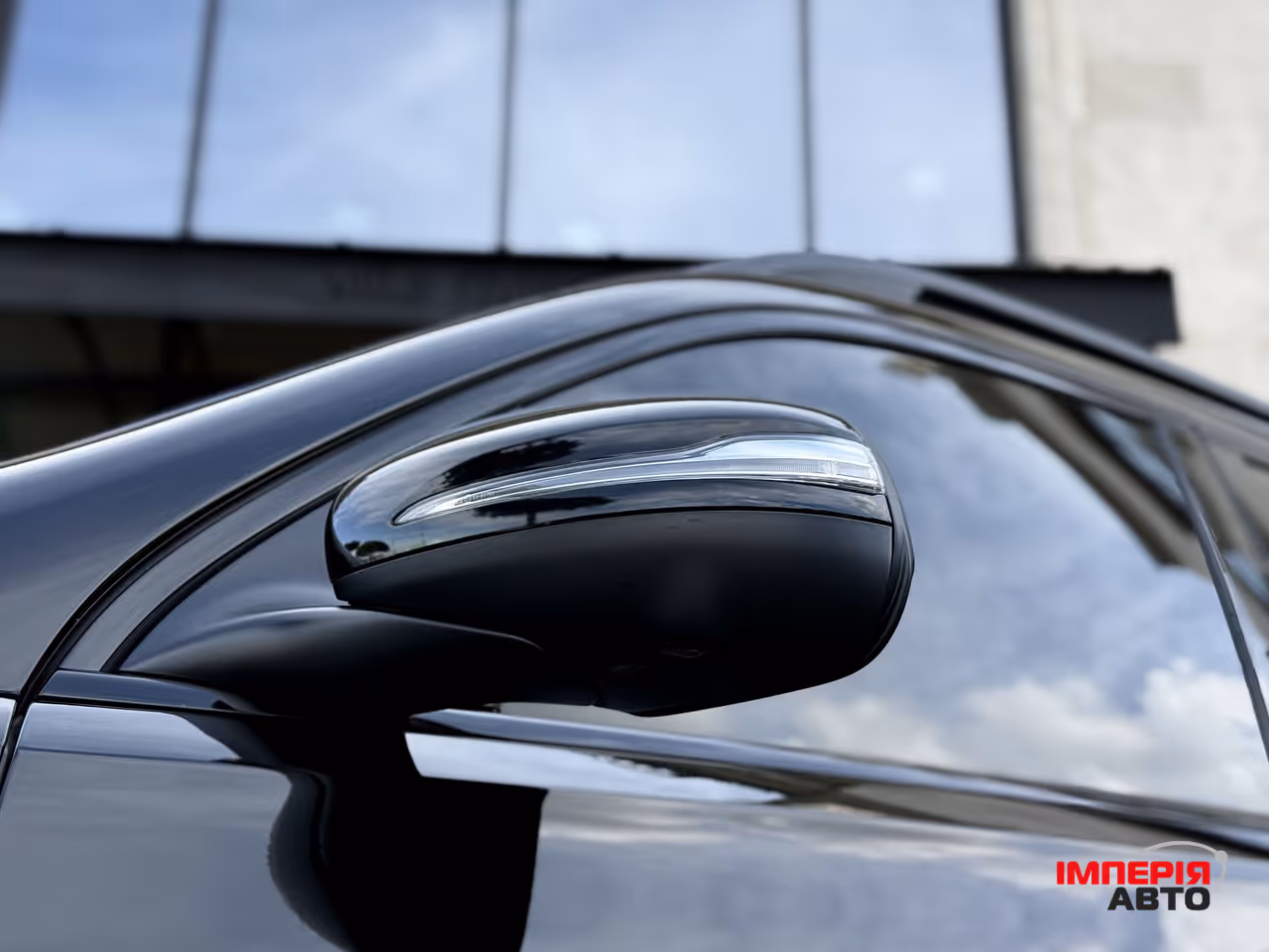 Mercedes-Benz GLS - фото 9