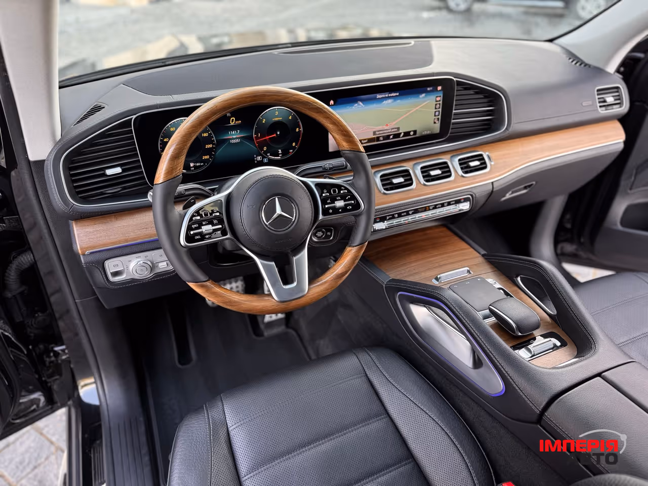 Mercedes-Benz GLS - фото 31