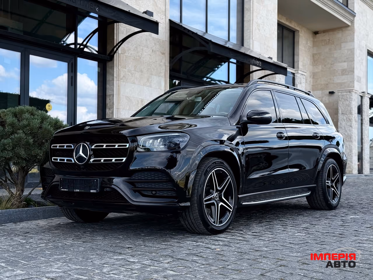 Mercedes-Benz GLS - фото 11