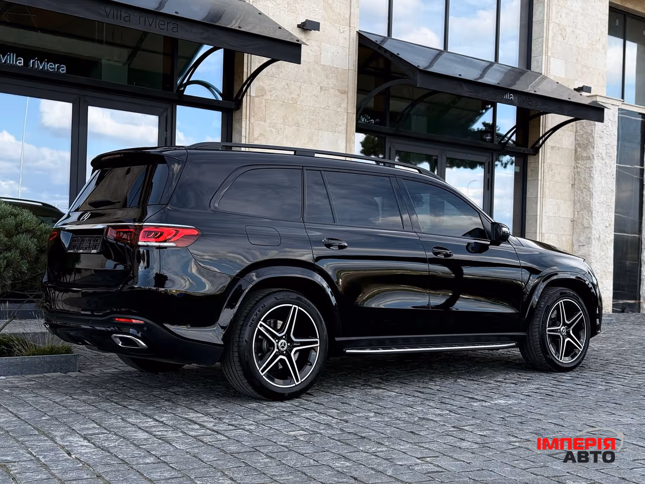 Mercedes-Benz GLS - фото 21