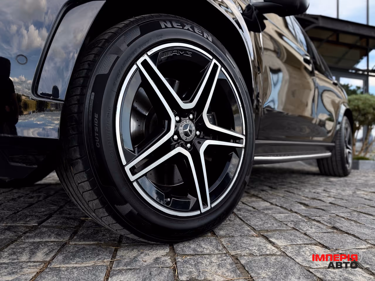 Mercedes-Benz GLS - фото 7