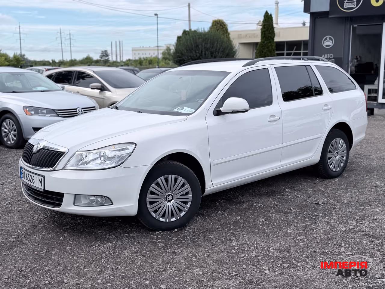 Skoda Octavia - фото 1