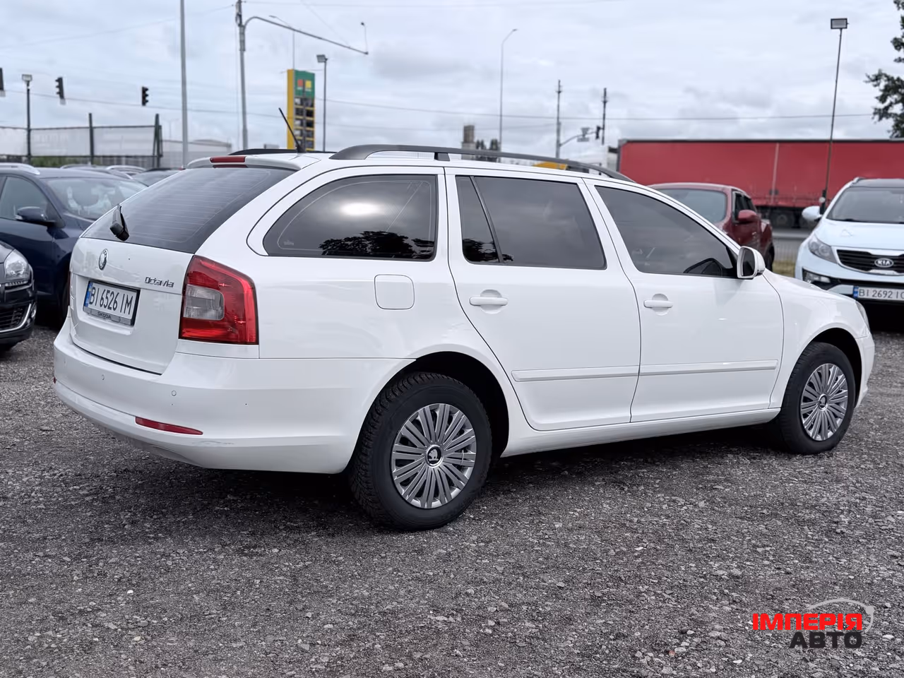 Skoda Octavia - фото 4