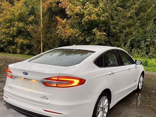Ford Fusion USA - фото 2