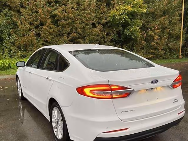 Ford Fusion USA - фото 4